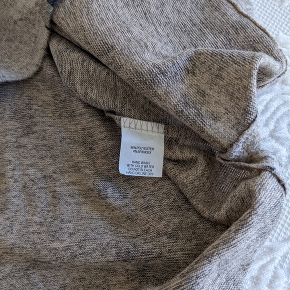 SJS Leopard Print Sweater - Picture 7 of 7